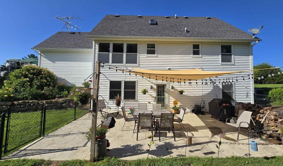 11 A24 Bunker Ln, Apple River, IL 61001 - 4 Beds, 3 Bath