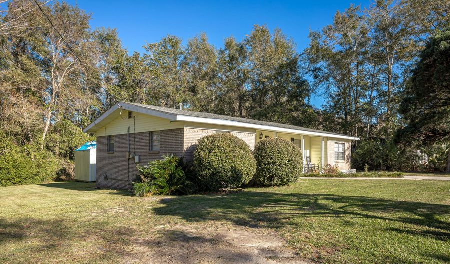 932 Camp Four Jacks Rd, Biloxi, MS 39532 - 3 Beds, 2 Bath