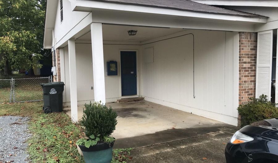 22193 Bragg St, Athens, AL 35613 - 3 Beds, 1 Bath