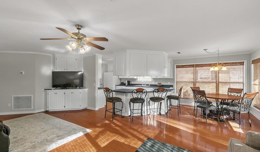 683 Calhoun Dr, Abbeville, AL 36310 - 3 Beds, 2 Bath