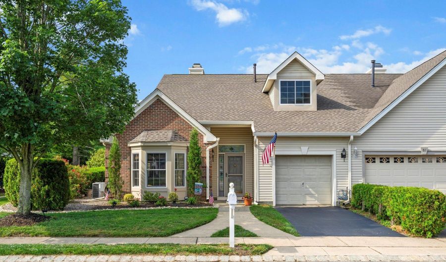 49 Butler Ave, Bayville, NJ 08721 - 2 Beds, 2 Bath