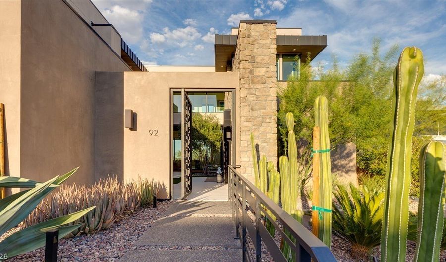 92 Sun Glow Ln, Las Vegas, NV 89135 - 4 Beds, 7 Bath