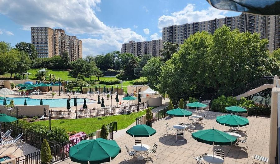 307 YOAKUM Pkwy 1024, Alexandria, VA 22304 - 2 Beds, 2 Bath