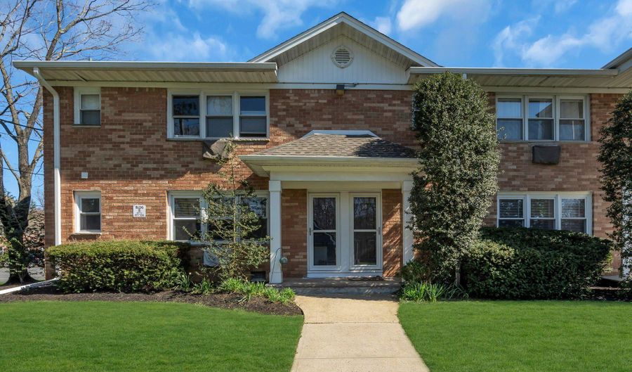 96 East Ave 97, Atlantic Highlands, NJ 07716 - 1 Beds, 1 Bath