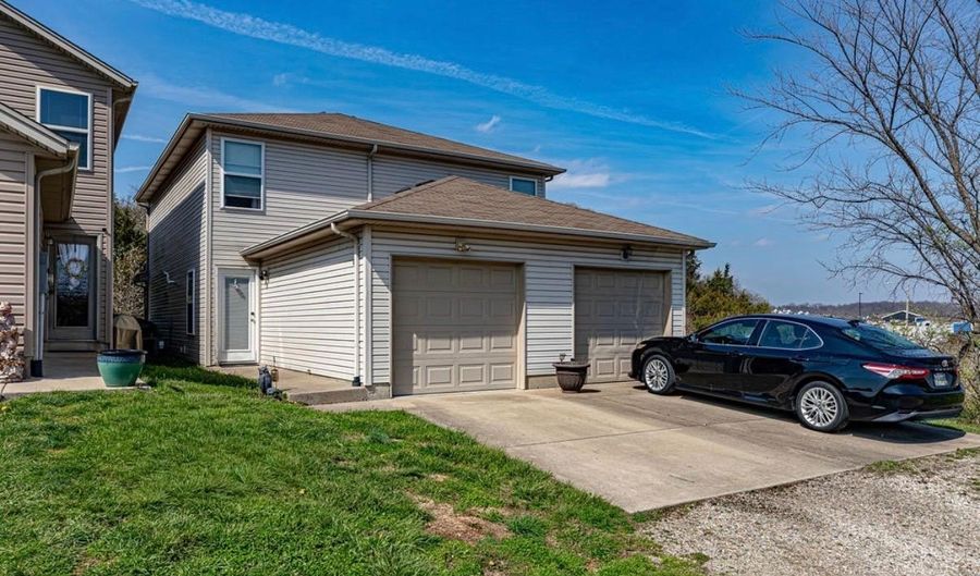 511 Washington Blvd, Hamilton, OH 45013 - 2 Beds, 2 Bath