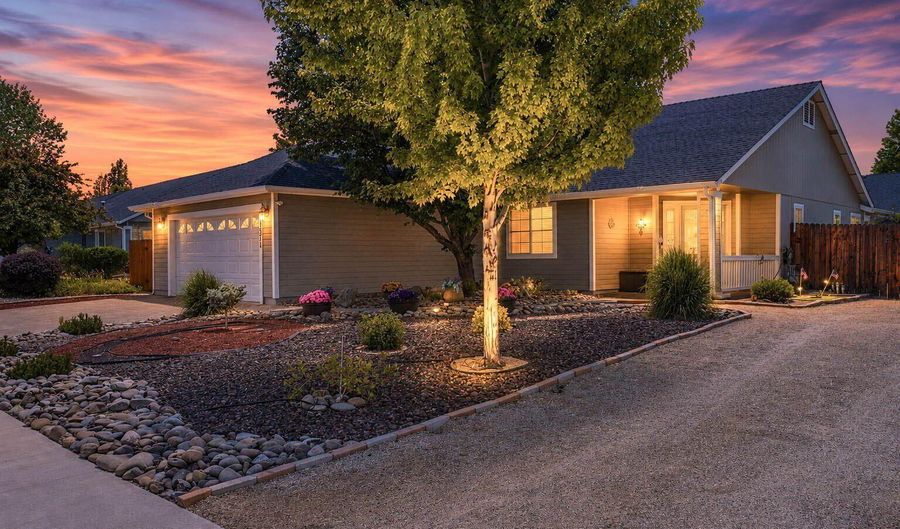 1371 Winwood Way, Gardnerville, NV 89410 - 4 Beds, 2 Bath