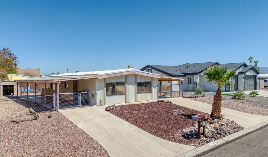 901 Stahlman Dr, Bullhead City, AZ 86442 - 2 Beds, 2 Bath