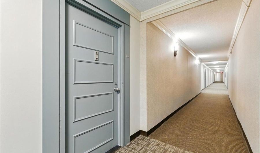 205 YOAKUM Pkwy 721, Alexandria, VA 22304 - 2 Beds, 2 Bath