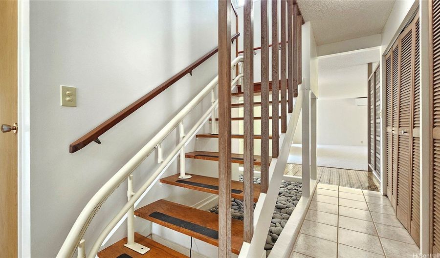 970 Apokula Pl, Kailua, HI 96734 - 5 Beds, 3 Bath