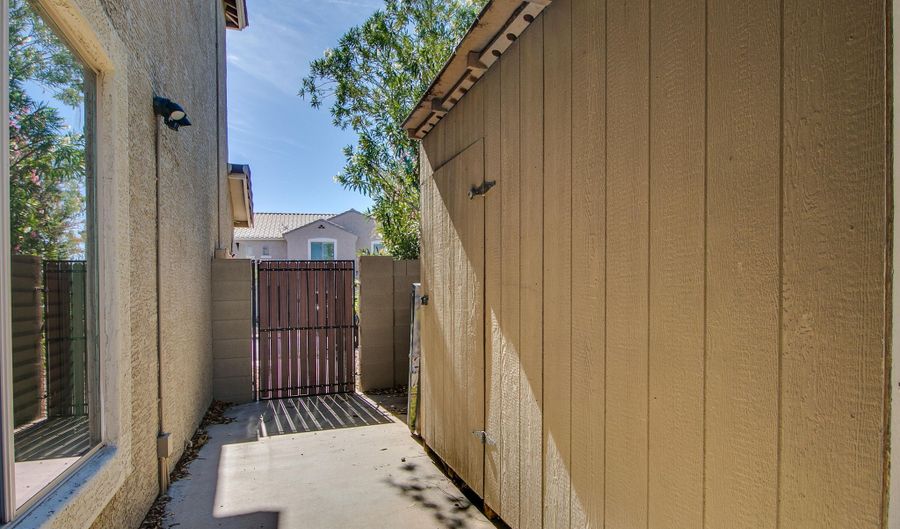 22566 W Ashleigh Marie Dr, Buckeye, AZ 85326 - 4 Beds, 2 Bath