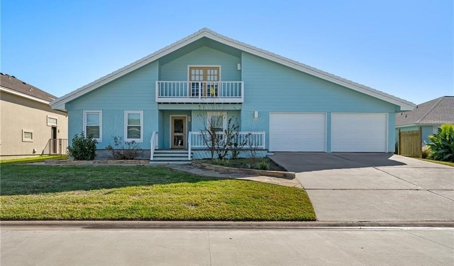 127 Sea Mist Dr, Aransas Pass, TX 78336 - 5 Beds, 5 Bath