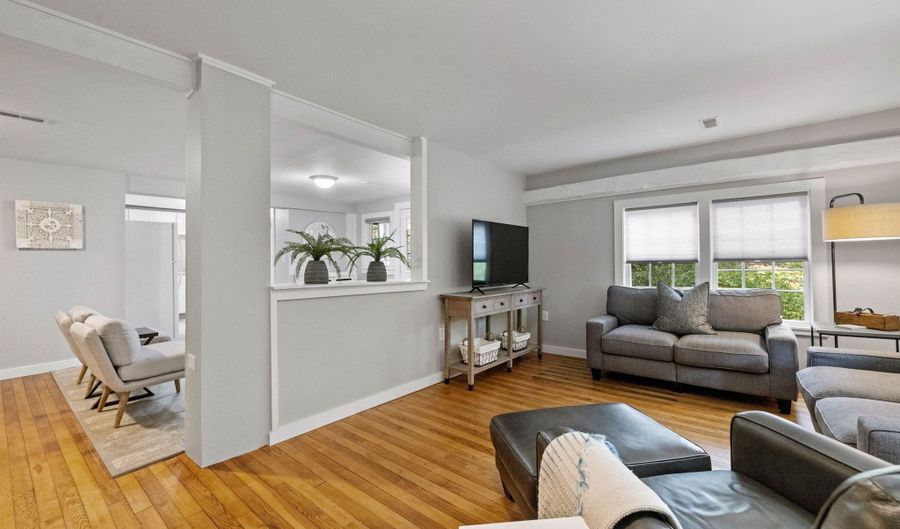 31 Water St 1, Bradford, NH 03221 - 4 Beds, 1 Bath