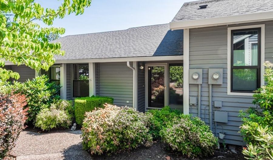 15110 SW BARLOW Ct, Beaverton, OR 97007 - 2 Beds, 1 Bath