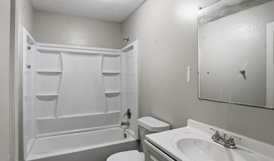 5412 CRUCE Rd, Adamsville, AL 35005 - 3 Beds, 1 Bath