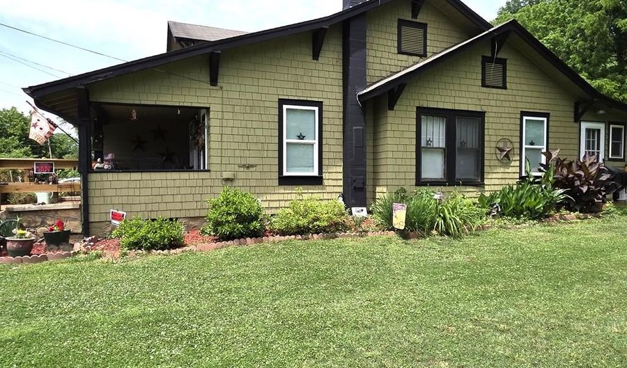 48 Fisher St, Andrews, NC 28901 - 2 Beds, 1 Bath