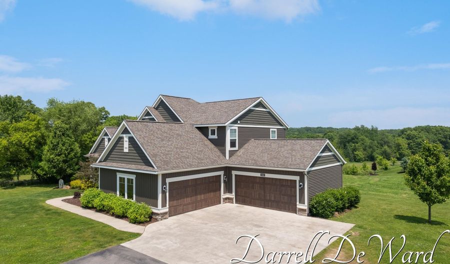 3940 Egypt Valley Ave NE, Ada, MI 49301 - 5 Beds, 4 Bath