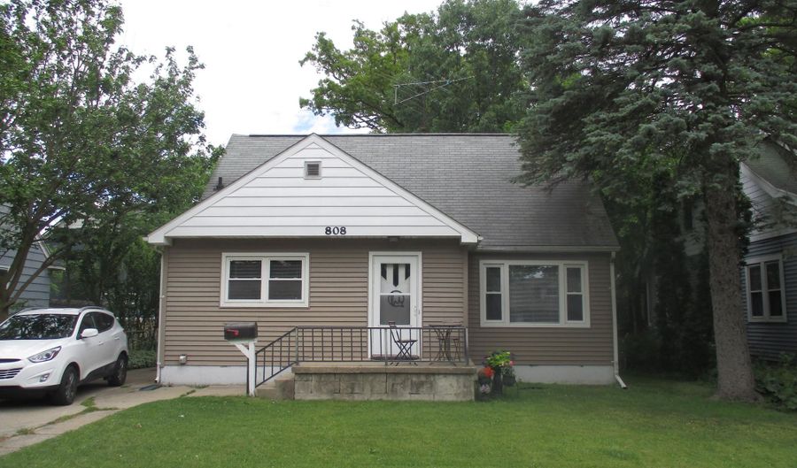 808 Pauline Blvd, Ann Arbor, MI 48103 - 3 Beds, 1 Bath