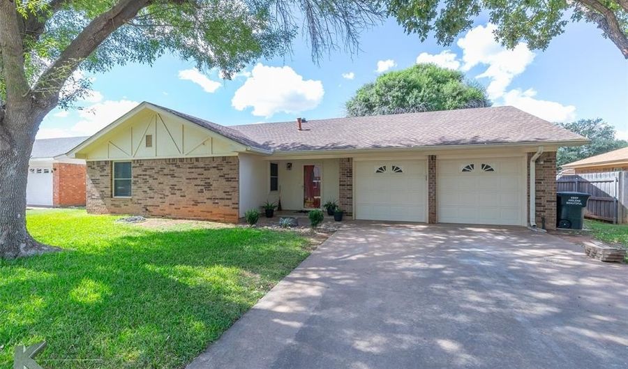 5274 Meadowick Ln, Abilene, TX 79606 - 3 Beds, 2 Bath