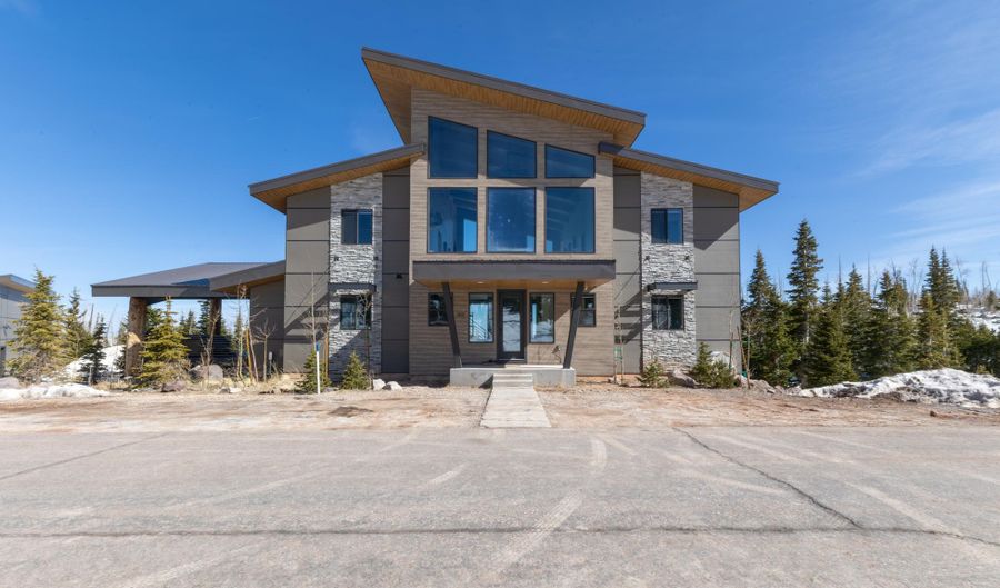 819 E Autumn Dr, Brian Head, UT 84719 - 7 Beds, 6 Bath