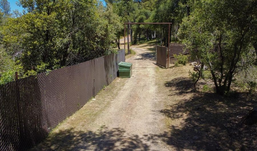 5093 Worman Rd, Ahwahnee, CA 93601 - 0 Beds, 0 Bath