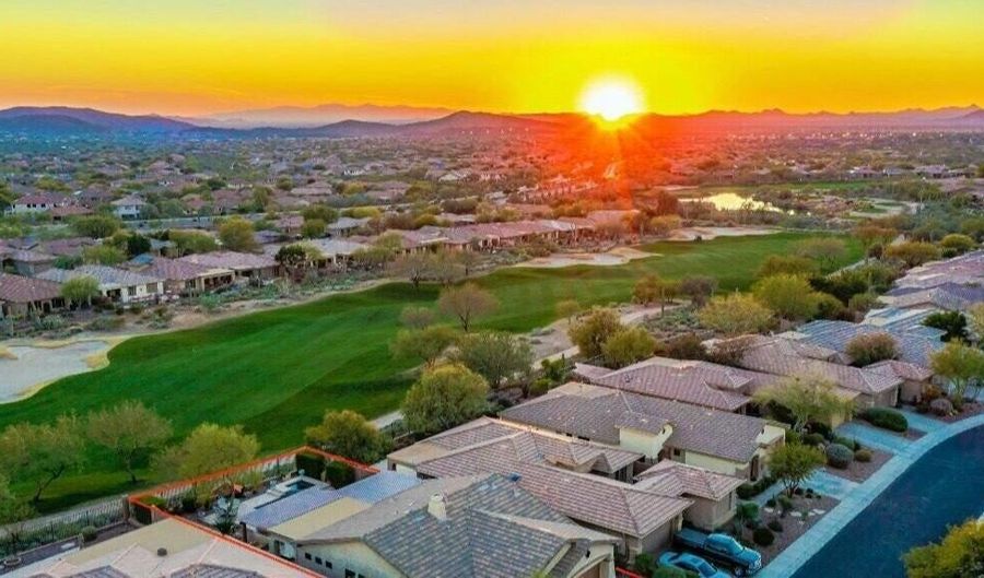2423 W SHADOW GLEN Ct, Anthem, AZ 85086 - 2 Beds, 2 Bath
