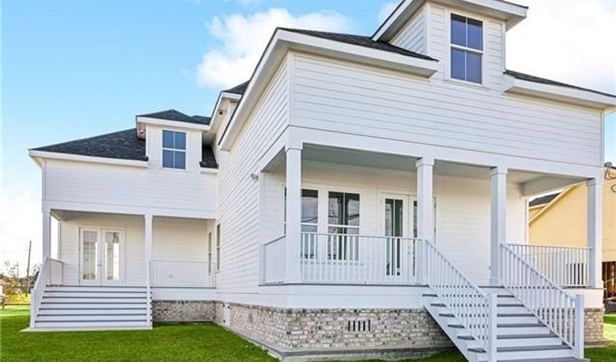 2221 BENJAMIN St, Arabi, LA 70032 - 4 Beds, 4 Bath