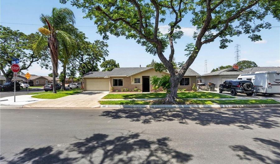 1587 W Kimberly Ave, Anaheim, CA 92802 - 4 Beds, 2 Bath