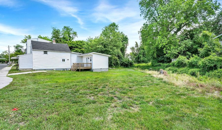 46 LINCOLN St, Dover, DE 19904 - 2 Beds, 2 Bath