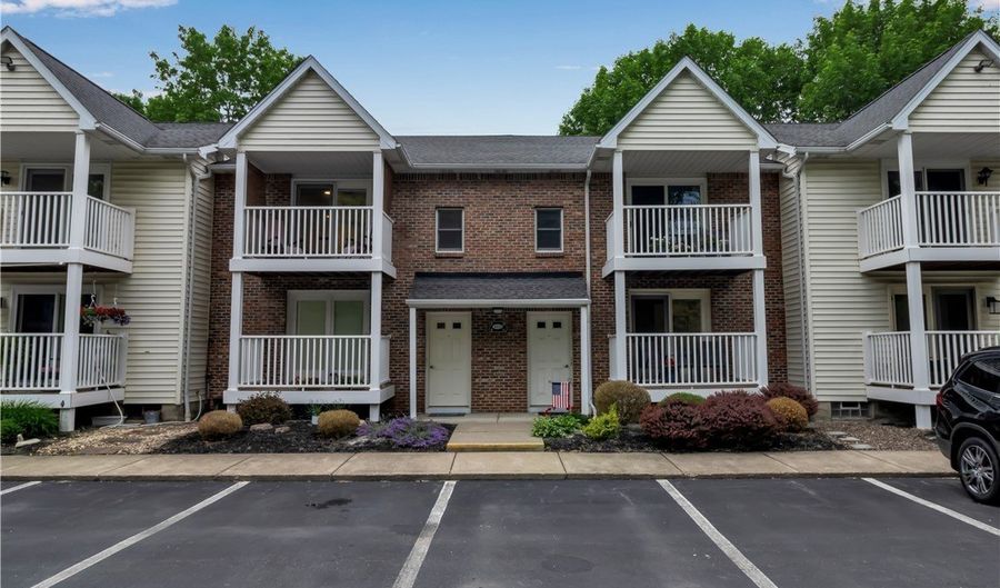 4613 Chestnut Ridge Rd F, Amherst, NY 14228 - 2 Beds, 2 Bath