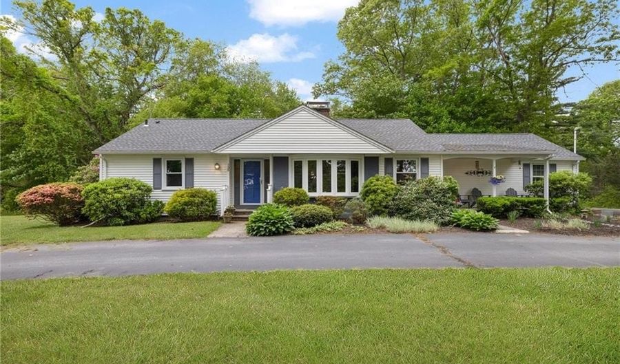 139 Fletcher Rd, North Kingstown, RI 02852 - 2 Beds, 1 Bath