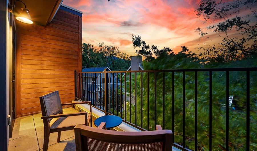 2056 Walnut St B, Boulder, CO 80302 - 3 Beds, 3 Bath