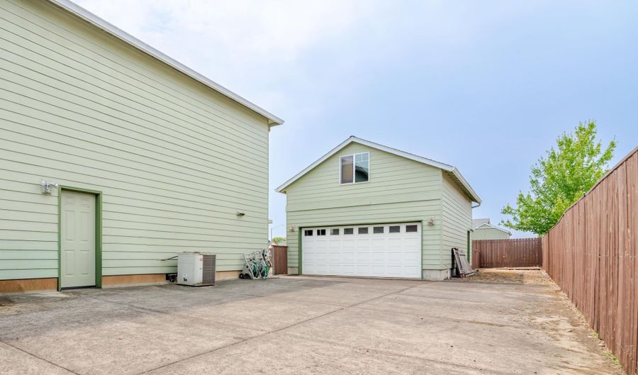 6194 Rosemarie St NE, Albany, OR 97321 - 4 Beds, 3 Bath