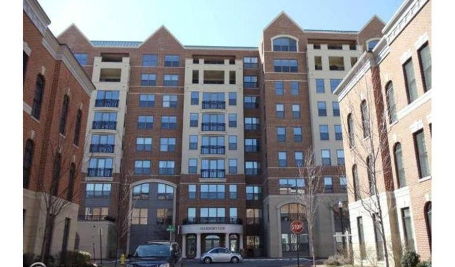 485 HARBOR SIDE St 801, Woodbridge, VA 22191 - 2 Beds, 2 Bath