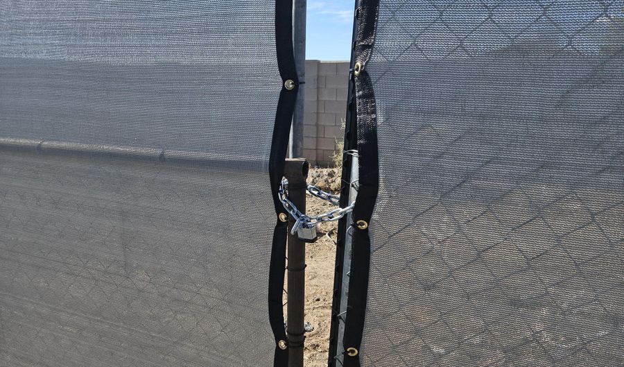 5676 N Fairoak Ln, Casa Grande, AZ 85122 - 2 Beds, 1 Bath