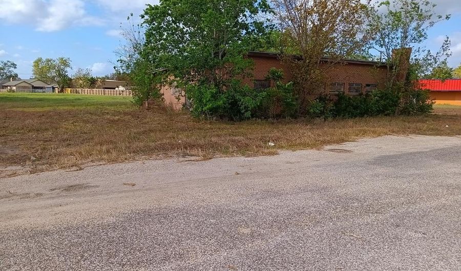 1321 E. MULBERRY, Angleton, TX 77515 - 0 Beds, 0 Bath