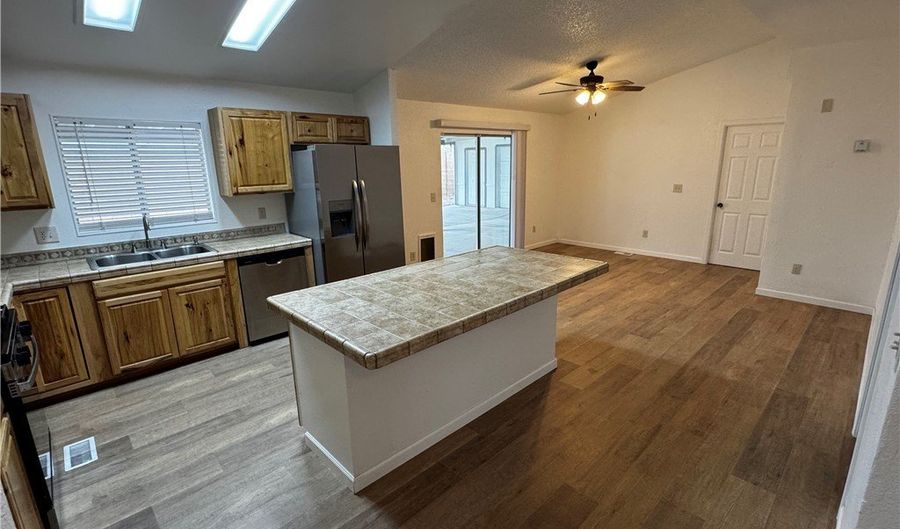 1103 Copper Dr, Bullhead City, AZ 86442 - 4 Beds, 2 Bath