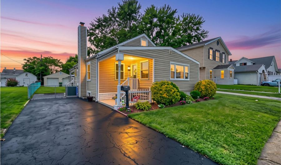 2611 MCCOMAS Ave, Baltimore, MD 21222 - 3 Beds, 2 Bath