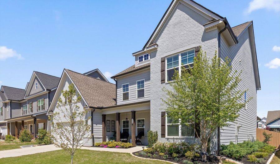 3324 Grassy Fields Ln, Apison, TN 37302 - 4 Beds, 4 Bath