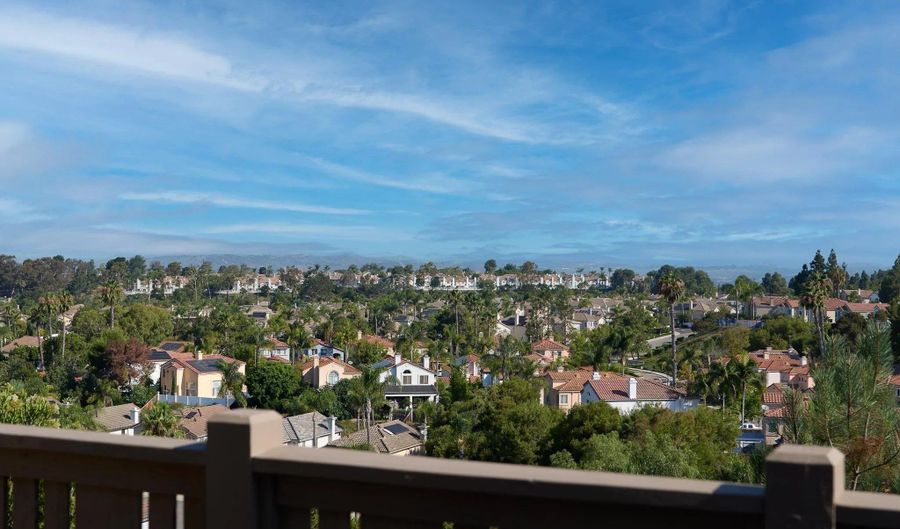 1228 Via Candelas, Oceanside, CA 92056 - 3 Beds, 3 Bath