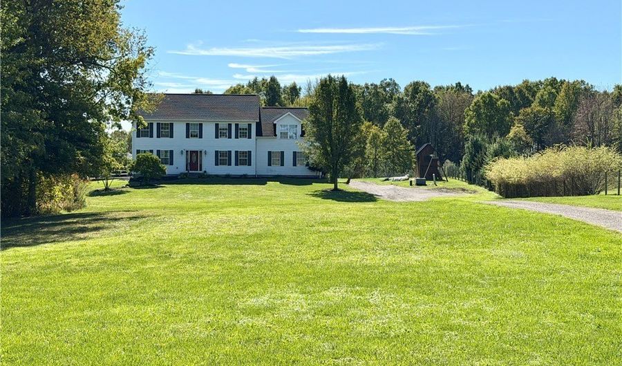 7374 Virginia Rd, Atwater, OH 44201 - 5 Beds, 3 Bath