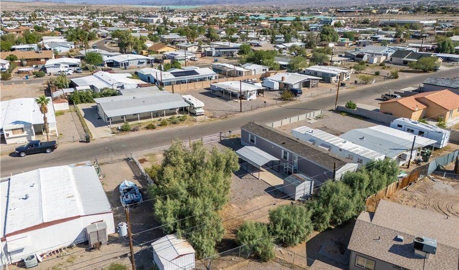 906 Sandy Beach Dr, Bullhead City, AZ 86442 - 3 Beds, 2 Bath