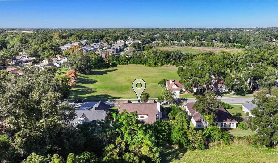 2202 LAKE MARION Dr, Apopka, FL 32712 - 4 Beds, 3 Bath