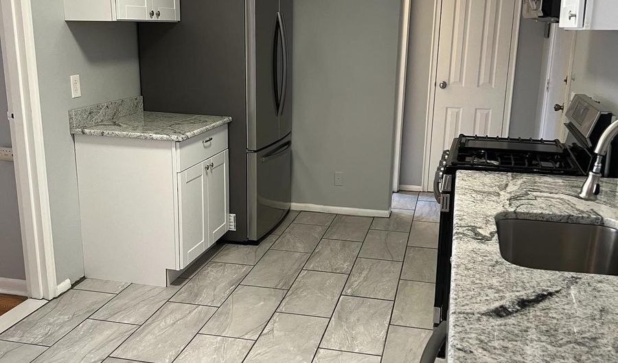 59-61 BRIGHTON Ave U-5, Belleville, NJ 07109 - 1 Beds, 1 Bath