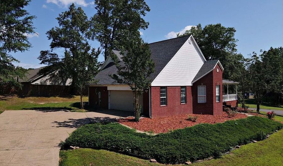 118 Apple Blossom Dr, Arkadelphia, AR 71923 - 3 Beds, 3 Bath