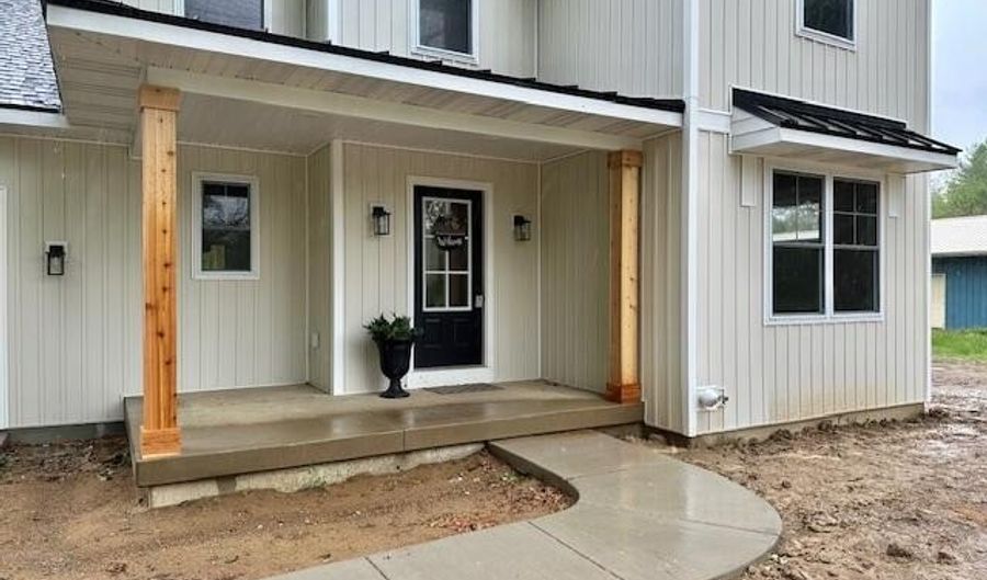 1028 26th St, Allegan, MI 49010 - 3 Beds, 3 Bath