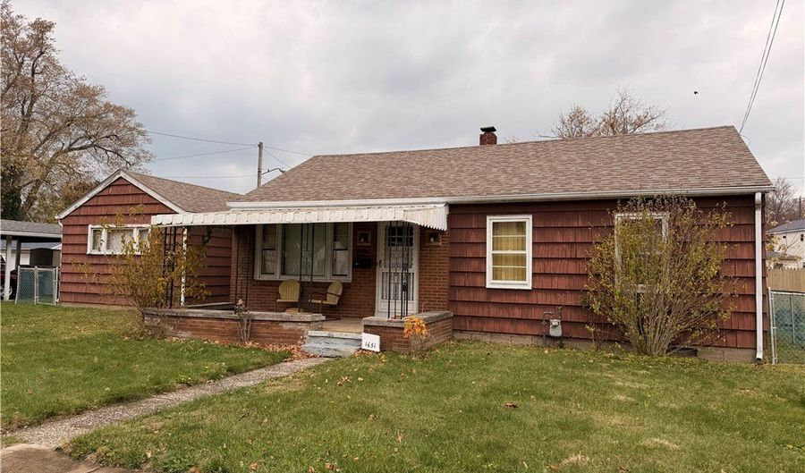 1651 W 3rd St, Ashtabula, OH 44004 - 3 Beds, 1 Bath