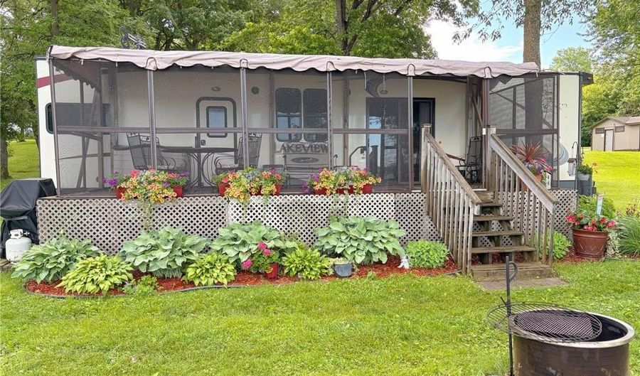 10045 State Highway 27 W Unit 30, Alexandria, MN 56308 - 2 Beds, 1 Bath