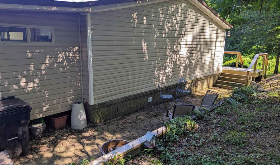 729 CAMP YEARGIN Rd, Adger, AL 35006 - 2 Beds, 2 Bath