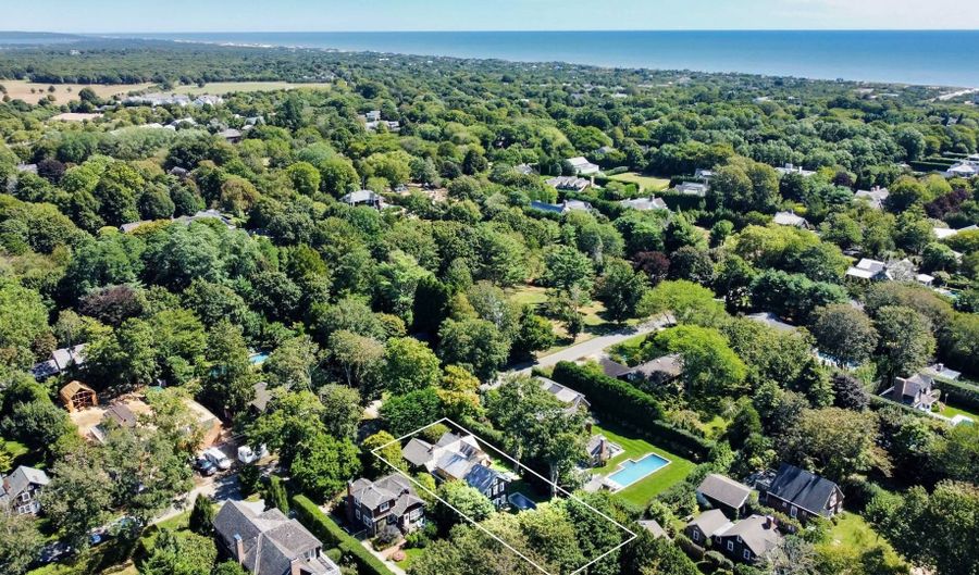 30 Hand Ln, Amagansett, NY 11930 - 4 Beds, 4 Bath