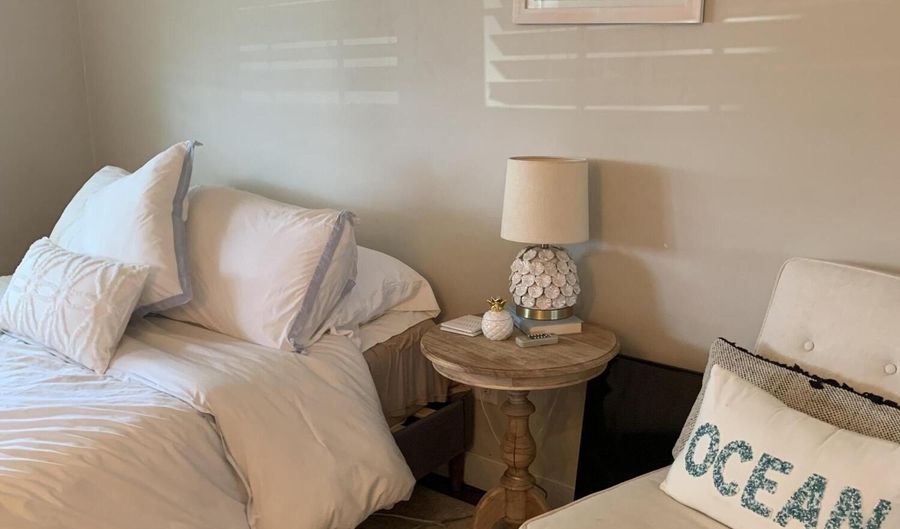 709 Ocean Ave 8, Avon By The Sea, NJ 07717 - 0 Beds, 1 Bath